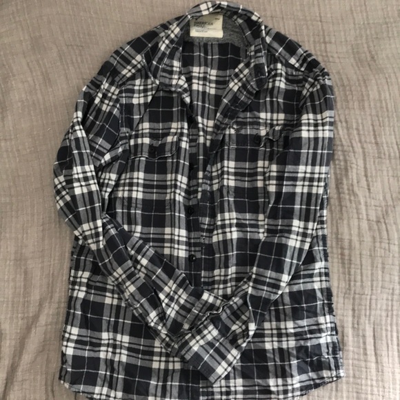 AE button down - Picture 1 of 4